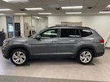 Used 2023 Volkswagen Atlas SE image 2