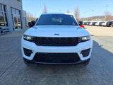New 2025 Jeep Grand Cherokee Altitude image 3