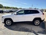 Used 2019 Jeep Cherokee Latitude w/ Popular Appearance Group image 6