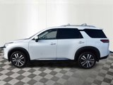 New 2025 Nissan Pathfinder Platinum image 2