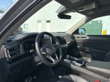 Used 2025 Volkswagen Atlas SEL Premium R-Line image 4