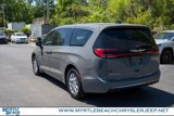 New 2025 Chrysler Pacifica Select image 4
