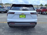 New 2026 Chevrolet Equinox LT w/ Convenience Package II image 3