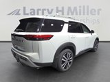 New 2025 Nissan Pathfinder Platinum image 5