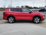 New 2025 Mitsubishi Outlander SE image 4