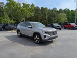 Used 2024 Volkswagen Atlas SE image 3