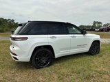 New 2025 Jeep Grand Cherokee Summit image 3