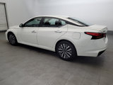 Used 2023 Nissan Altima 2.5 SV image 3