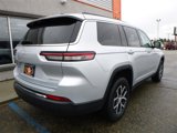 Used 2024 Jeep Grand Cherokee L Limited w/ Luxury Tech Group II image 3