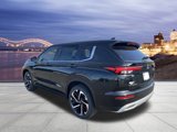 New 2025 Mitsubishi Outlander SE image 3