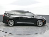 New 2025 Chrysler Pacifica Pinnacle image 6