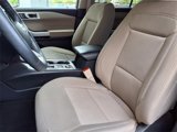 Certified 2022 Ford Explorer XLT image 6