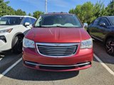 Used 2015 Chrysler Town & Country Touring-L w/ Trailer Tow Group image 2
