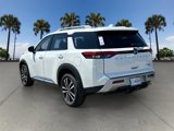 New 2025 Nissan Pathfinder Platinum image 4