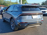 Used 2025 Lincoln Nautilus Premier image 4