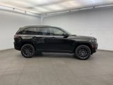 New 2025 Jeep Grand Cherokee Summit image 2