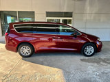 Used 2023 Chrysler Pacifica Touring-L image 6
