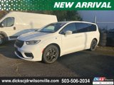 Used 2022 Chrysler Pacifica Touring-L w/ Uconnect Theater Family Group image 5