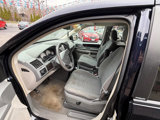 Used 2016 Dodge Grand Caravan SXT image 6
