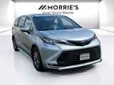 Used 2022 Toyota Sienna XLE image 3