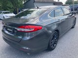 Used 2017 Ford Fusion SE w/ Fusion SE Technology Package image 4