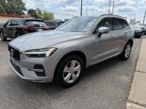 Used 2022 Volvo XC60 B5 Momentum image 3