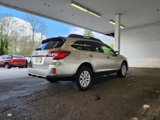 Used 2017 Subaru Outback 2.5i Premium image 3