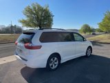 Used 2020 Toyota Sienna LE image 5