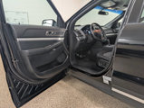 Used 2017 Ford Explorer XLT image 6