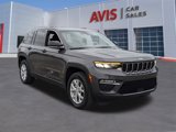 Used 2023 Jeep Grand Cherokee Limited image 3