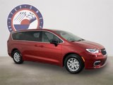 New 2025 Chrysler Pacifica Select image 2
