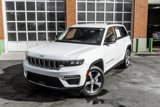 Used 2023 Jeep Grand Cherokee Limited image 2
