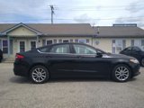 Used 2017 Ford Fusion SE w/ Fusion SE Technology Package image 5