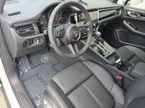 New 2025 Porsche Macan image 4