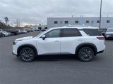 New 2025 Nissan Pathfinder SL w/ SL Premium Package image 2