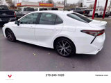 Used 2023 Toyota Camry SE image 3