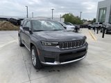 Used 2024 Jeep Grand Cherokee L Summit w/ Luxury Tech Group V image 2