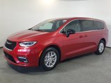 New 2026 Chrysler Pacifica Select image 3