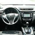 Used 2016 Nissan Rogue SV w/ SV Premium Package image 4