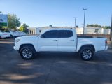 Used 2017 Toyota Tacoma Limited image 2