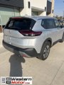 Used 2023 Nissan Rogue SV image 4