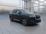 New 2025 Nissan Pathfinder Platinum image 2