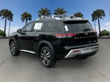 New 2025 Nissan Pathfinder Platinum w/ Cargo Package image 4