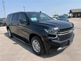 Used 2023 Chevrolet Suburban LT image 2
