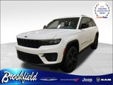 New 2025 Jeep Grand Cherokee Altitude image 3