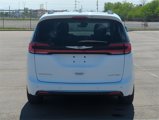 Certified 2022 Chrysler Pacifica Limited image 4