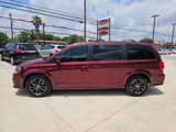 Used 2018 Dodge Grand Caravan GT image 2