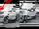 Certified 2025 Volvo XC40 B5 Plus w/ Protection Package Premier image 4