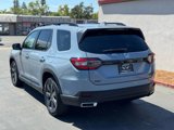 Used 2025 Honda Pilot Sport image 4