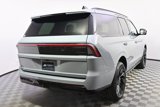 New 2025 Lincoln Navigator Reserve image 6